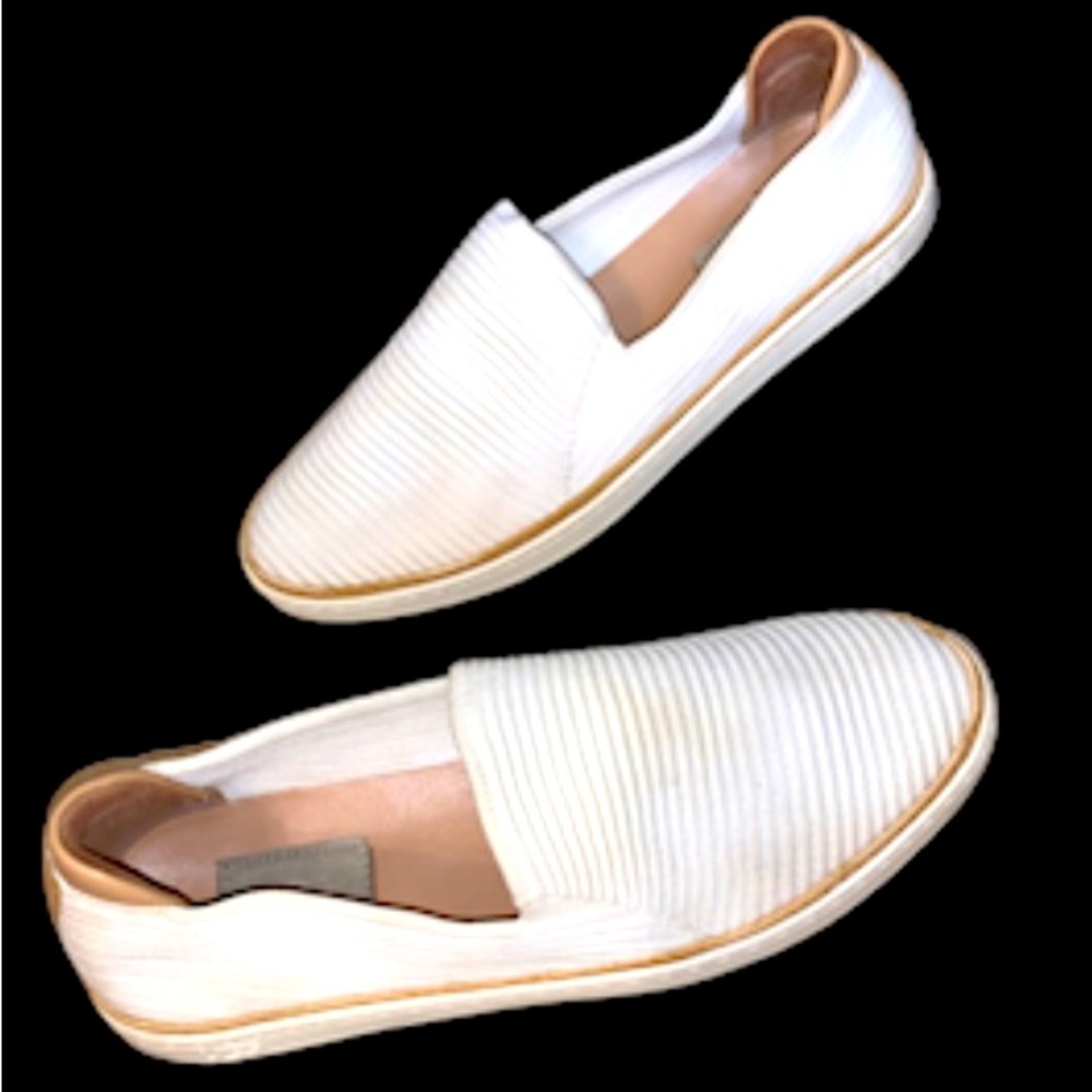 UGG Sammy white slip ons slides women’s loafers shoes size 8